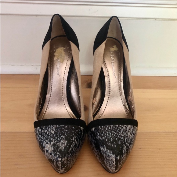 BCBG platform stilettos - Picture 3 of 5